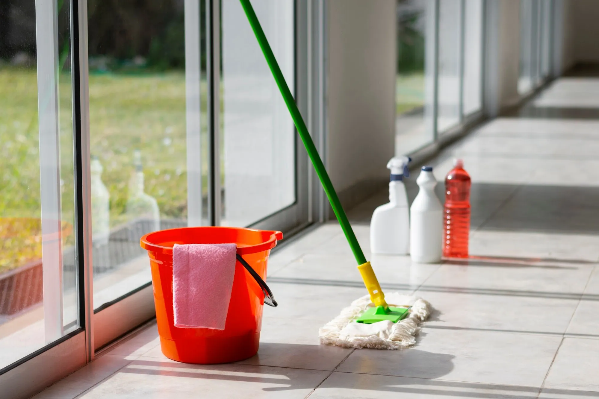 Lente Grote Schoonmaak: Praktische Tips om je Huis Schoner te Maken