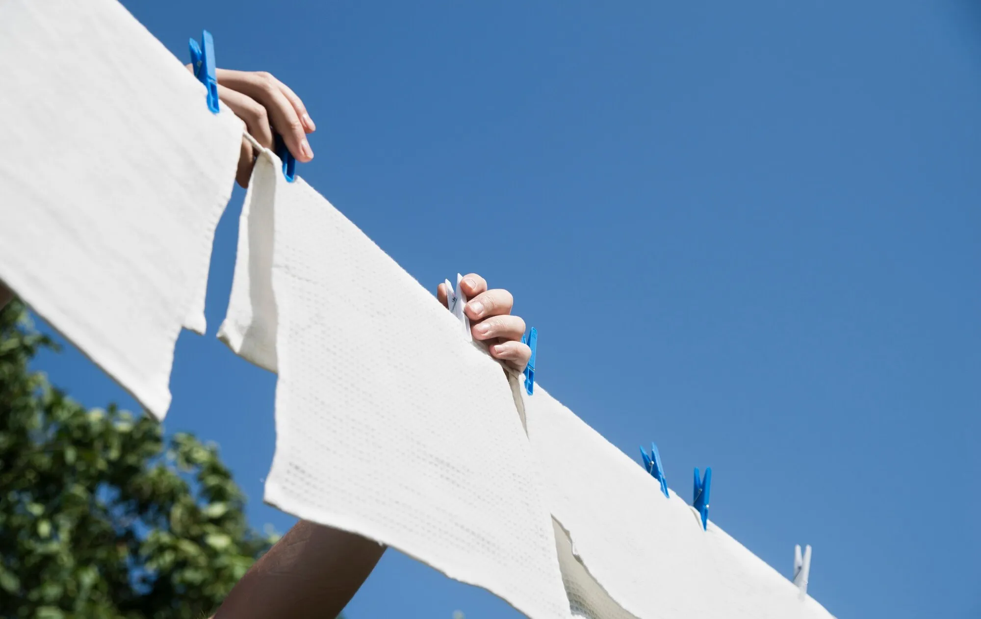Waarschuwing voor schimmel: huiseigenaren opgeroepen om populaire methode voor het drogen van wasgoed te vermijden